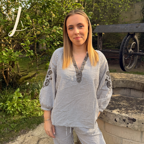 Blouse courte brodée Alma Esprit hippie chic