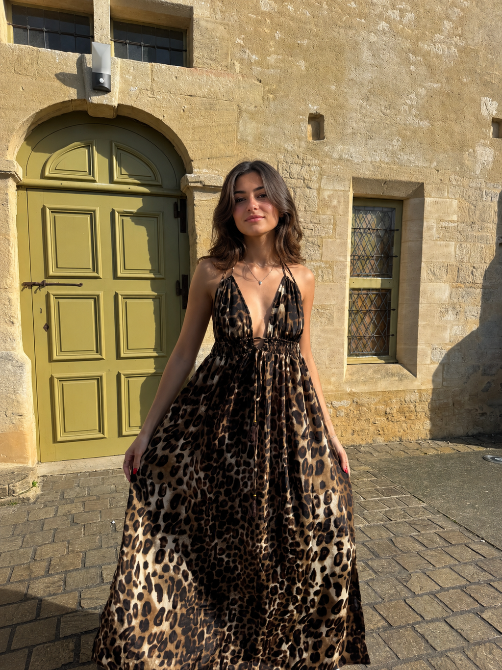 Robe longue dos nu Tya | Élégance estivale