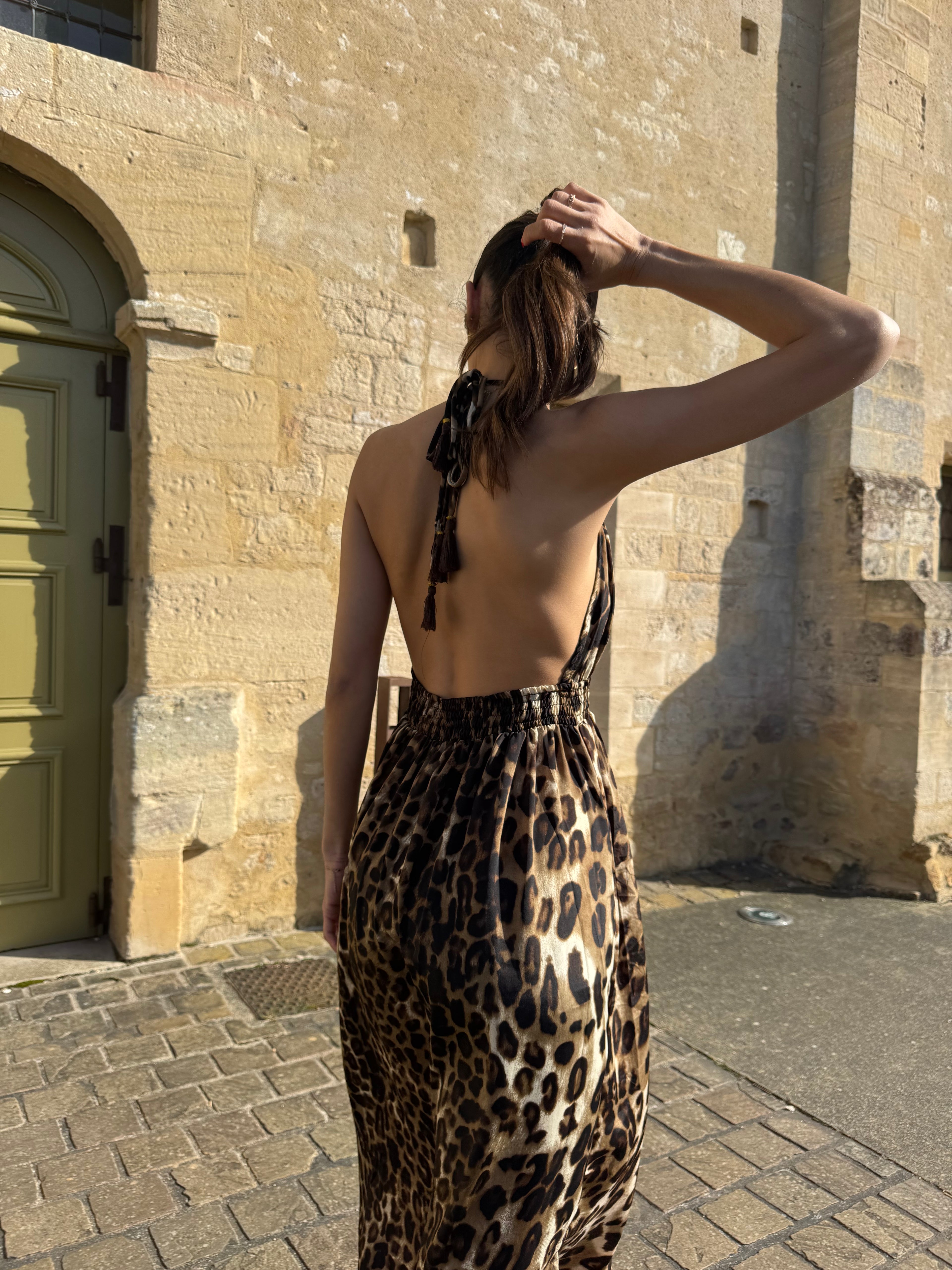 Robe longue dos nu Tya | Élégance estivale