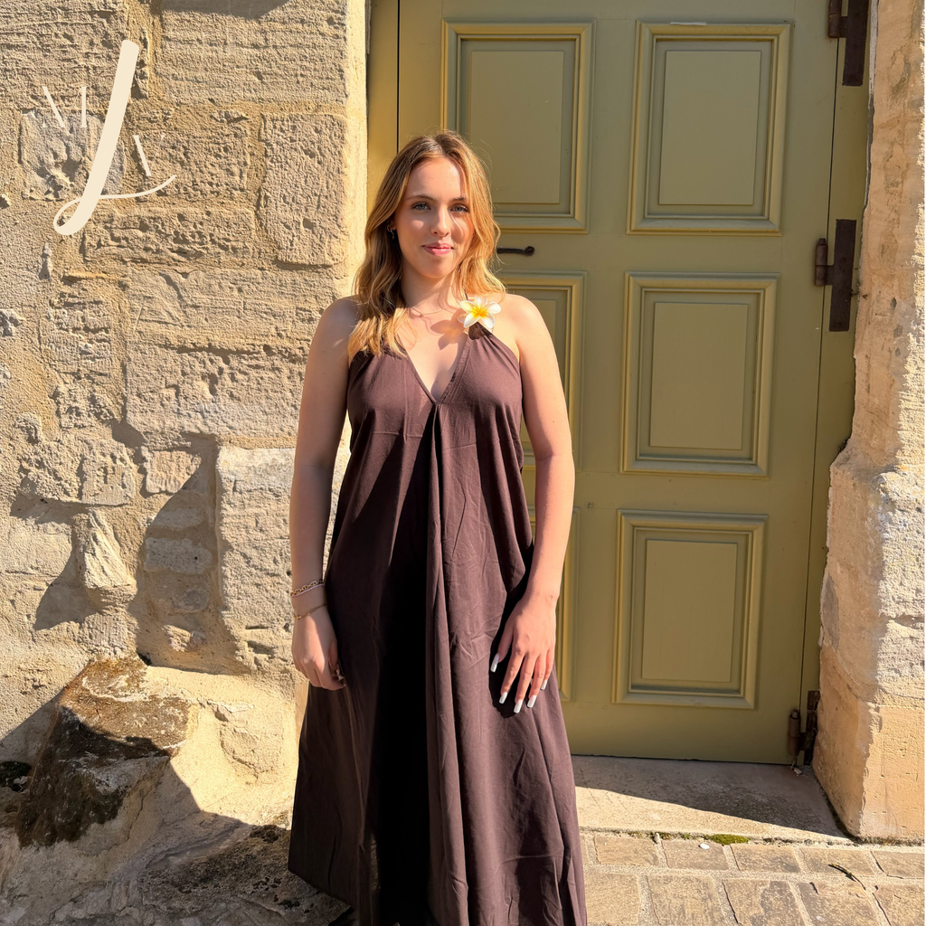 Robe longue dos nu Paola face