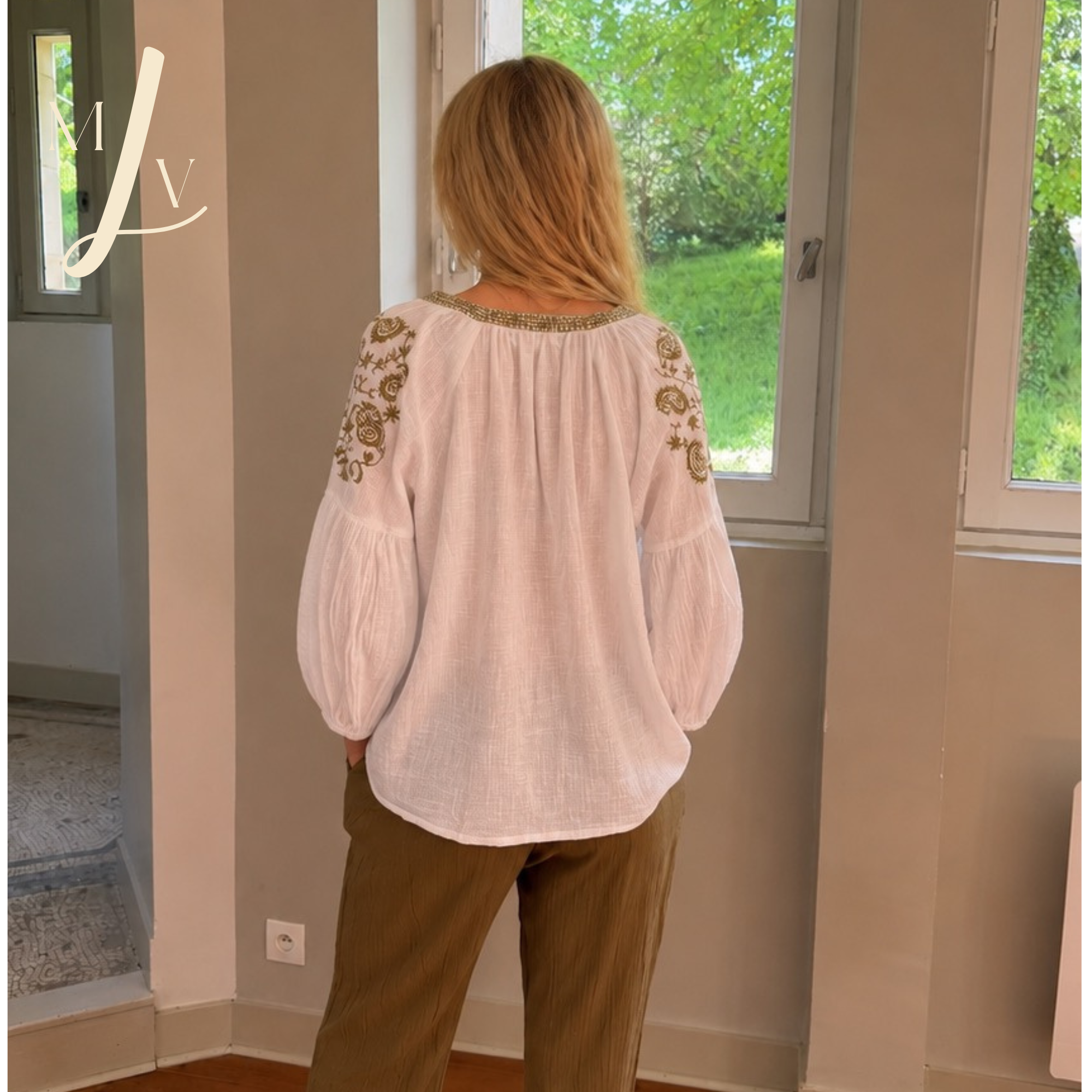 blouse brodée dos